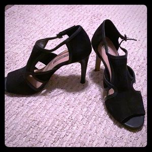 Audrey Brooke peep toe heals